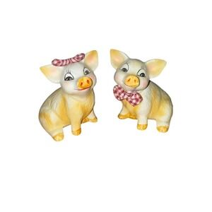 Exhart Vintage Piglet Figurines Set of 2 Red White Gingham Bow‎ Farmhouse